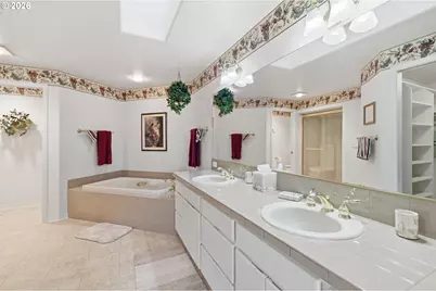 6428 Castle Lake Ct N, Keizer, OR 97303 - Photo 32