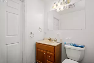 805 Queens Ave, Creswell, OR 97426 - Photo 22