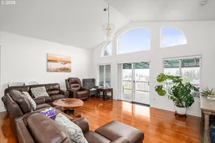 805 Queens Ave, Creswell, OR 97426 - Photo 4