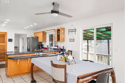 805 Queens Ave, Creswell, OR 97426 - Photo 14