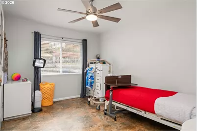 805 Queens Ave, Creswell, OR 97426 - Photo 20