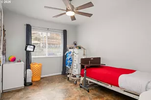 805 Queens Ave, Creswell, OR 97426 - Photo 20