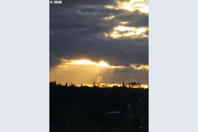 805 Queens Ave, Creswell, OR 97426 - Photo 44