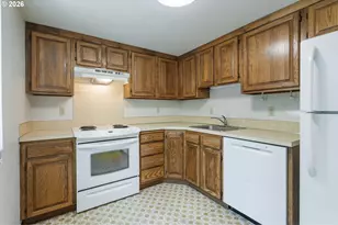 10840 SW Meadowbrook Dr, Portland, OR 97224 - Photo 14