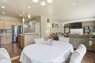 979 SE Roundelay St, Hillsboro, OR 97123 - Photo 12