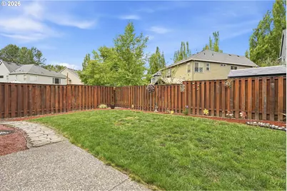 979 SE Roundelay St, Hillsboro, OR 97123 - Photo 32