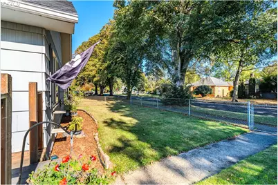 551 16th Ave, Longview, WA 98632 - Photo 2