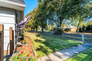 551 16th Ave, Longview, WA 98632 - Photo 2
