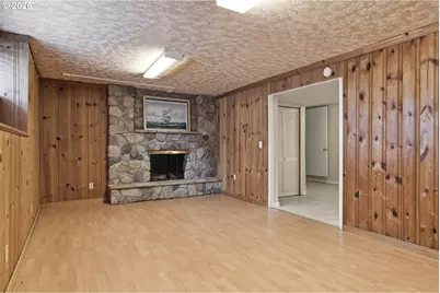 13717 SE Mill St, Portland, OR 97233 - Photo 32