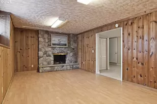 13717 SE Mill St, Portland, OR 97233 - Photo 32