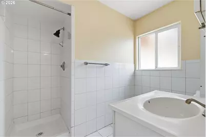 13717 SE Mill St, Portland, OR 97233 - Photo 22
