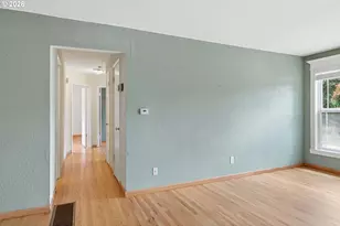 13717 SE Mill St, Portland, OR 97233 - Photo 18
