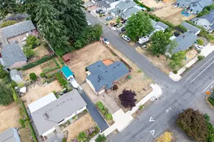 13717 SE Mill St, Portland, OR 97233 - Photo 40