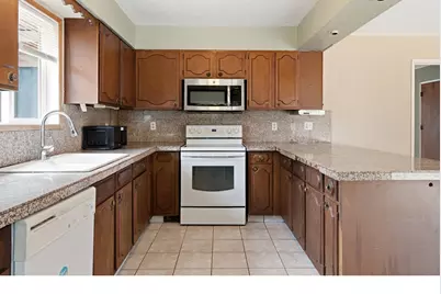 13717 SE Mill St, Portland, OR 97233 - Photo 12