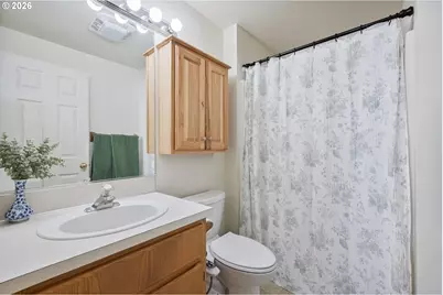 121 Adams Dr, Kelso, WA 98626 - Photo 14