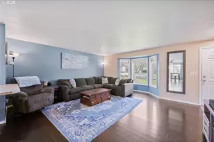 121 Adams Dr, Kelso, WA 98626 - Photo 6