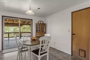 2925 Cleveland Hill Rd, Roseburg, OR 97471 - Photo 8