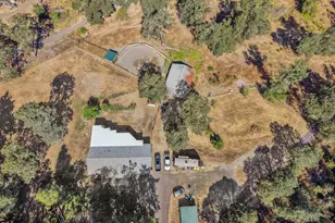 2925 Cleveland Hill Rd, Roseburg, OR 97471 - Photo 26