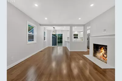 4416 NE 75th Ave, Portland, OR 97218 - Photo 4