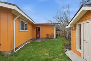 745 Seagate Ave, Coos Bay, OR 97420 - Photo 28