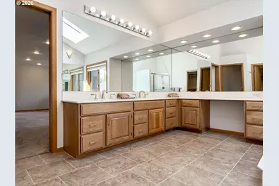 15995 NE Eilers Rd, Aurora, OR 97002 - Photo 18