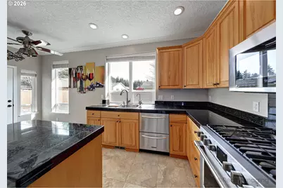 2207 NE 154th Ave, Vancouver, WA 98684 - Photo 8