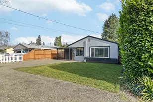 169 W Hazel St, Roseburg, OR 97471 - Photo 2