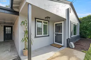 169 W Hazel St, Roseburg, OR 97471 - Photo 1