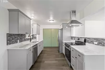 169 W Hazel St, Roseburg, OR 97471 - Photo 14