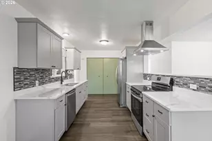 169 W Hazel St, Roseburg, OR 97471 - Photo 14