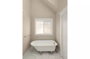 5801 S Kelly Ave, Portland, OR 97239 - Photo 24