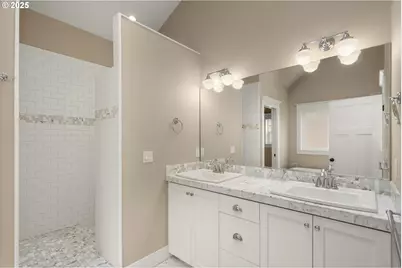 5801 S Kelly Ave, Portland, OR 97239 - Photo 22