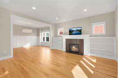 5801 S Kelly Ave, Portland, OR 97239 - Photo 8