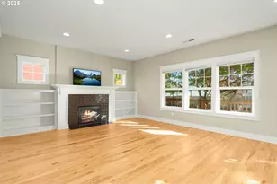 5801 S Kelly Ave, Portland, OR 97239 - Photo 6