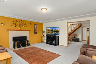 12605 SE Holgate Blvd, Portland, OR 97236 - Photo 8