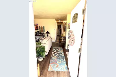 1073 Randolph Rd, Woodburn, OR 97071 - Photo 4