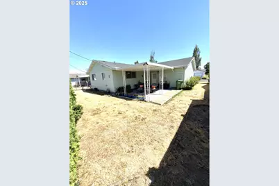 1073 Randolph Rd, Woodburn, OR 97071 - Photo 20