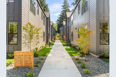 9215 N Seneca St, Portland, OR 97203 - Photo 2