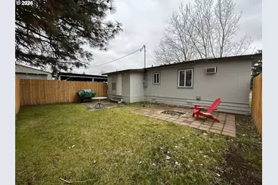 400 D St, Dallesport, WA 98617 - Photo 14