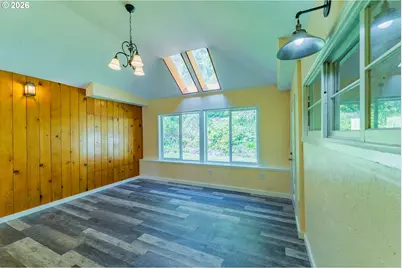 35271 McKenzie View Dr, Springfield, OR 97478 - Photo 10