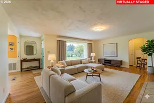 35271 McKenzie View Dr, Springfield, OR 97478 - Photo 4