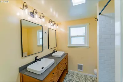 35271 McKenzie View Dr, Springfield, OR 97478 - Photo 8