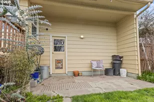 408 SW Chapman St, Sheridan, OR 97378 - Photo 42