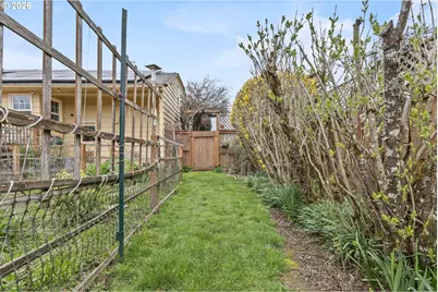 408 SW Chapman St, Sheridan, OR 97378 - Photo 40