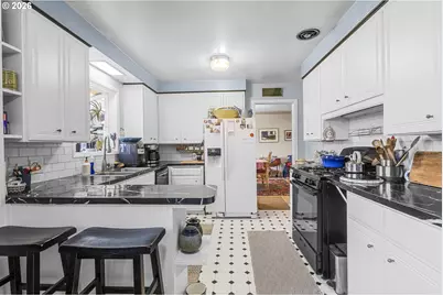 408 SW Chapman St, Sheridan, OR 97378 - Photo 14