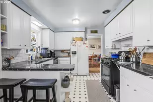 408 SW Chapman St, Sheridan, OR 97378 - Photo 14