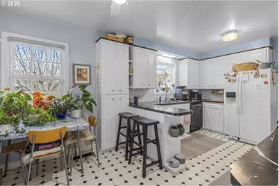 408 SW Chapman St, Sheridan, OR 97378 - Photo 16