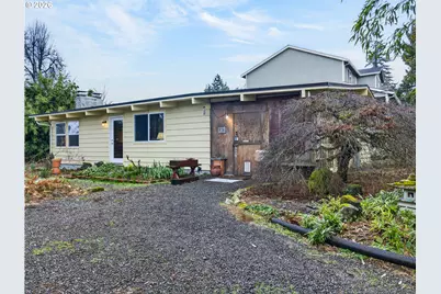 4833 SW Buddington St, Portland, OR 97219 - Photo 2