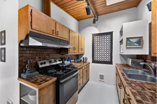 4833 SW Buddington St, Portland, OR 97219 - Photo 10