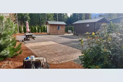 54432 McKenzie Hwy #40, Blue River, OR 97413 - Photo 4